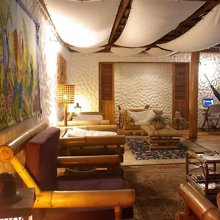 Hotel Bugabutik Puerto Viejo de Talamanca Extérieur photo